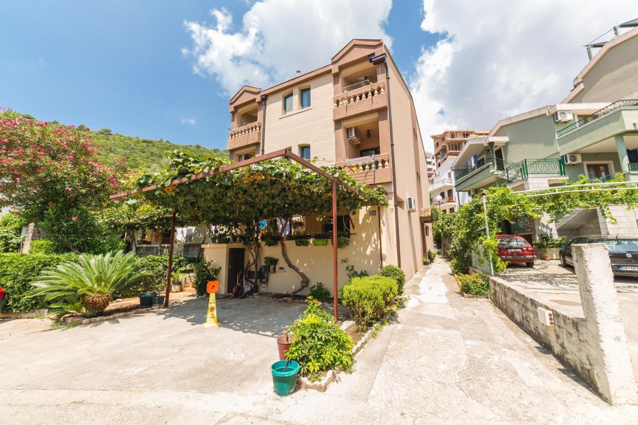 Villa Vera Budva Exterior photo