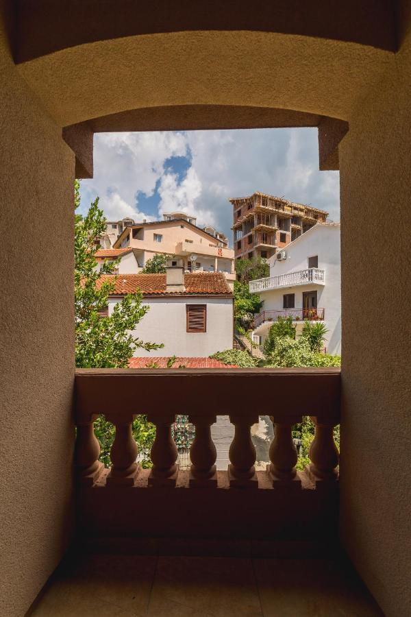 Villa Vera Budva Exterior photo